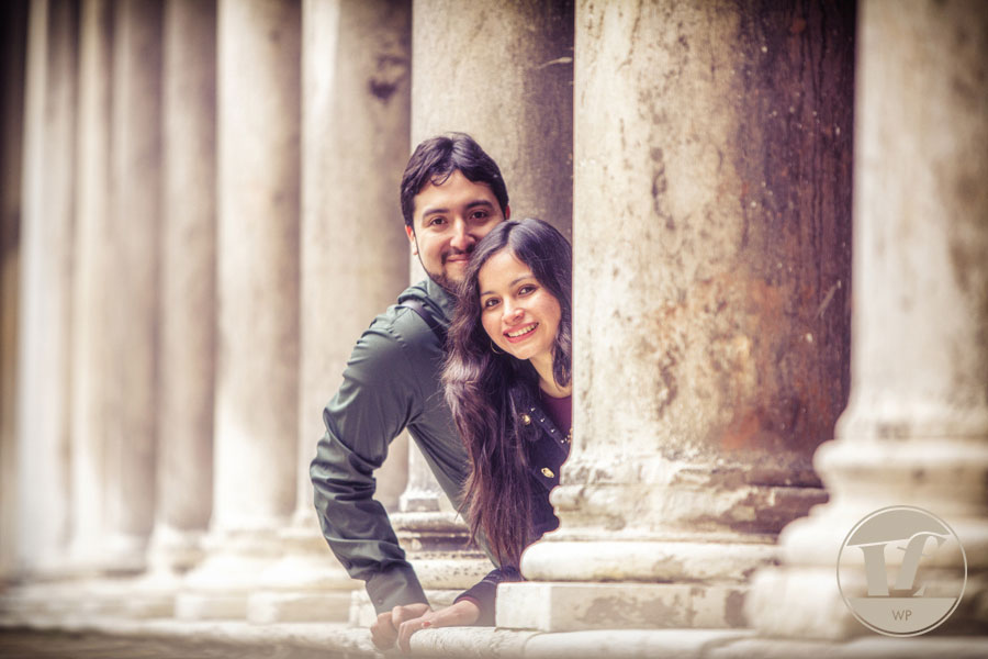 Venice surprise proposal photographer. Destination couple, engagement, pre wedding photo shoot in Italy